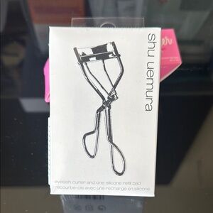 Shu Uemura Silver Eyelash Curler with Silicone Pad